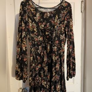 Tunic Style Lace-Front Longsleeve Dress